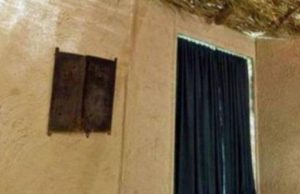 Si sillej Muhamedi alejhi selam në shtëpinë e tij