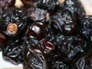 Ngrënia e shtatë (7) hurmave axhua në mëngjes