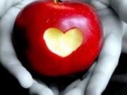 12 Mënyrat si ta fitoni zemrën e bashkëshortes suaj !?