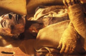 Kur në vitin 1981 erdhi në Francë trupi i Faraonit (histori madhështore)