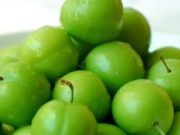 Kumbullat jeshile, fruti më i përhapur, por i harruar në shtëpitë tona. Jashtzakonisht te shendetshme !