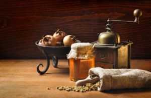 Mbuloni enët që të mbroheni nga shejtani