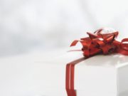 “Shkëmbeni dhurata që të duheni mes vete