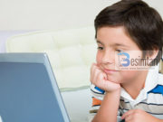 Si t’i mbroni sytë nga kompjuteri?