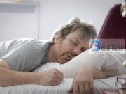 A LEJOHET TË FLIHET NË SHPINË DHE BARKAS?