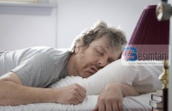 A LEJOHET TË FLIHET NË SHPINË DHE BARKAS?