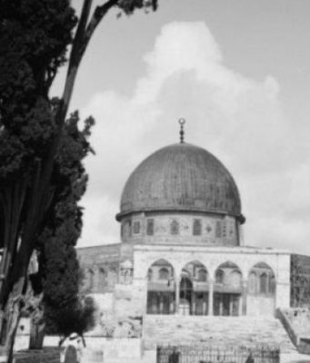 Kjo ishte dikur paqja osmane e Jerusalemit, ka dhe hebrenj që e qajnë me lot (foto)