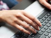 Varësia nga të qenët online