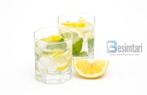 Pse duhet nisur dita me një gotë uji me limon