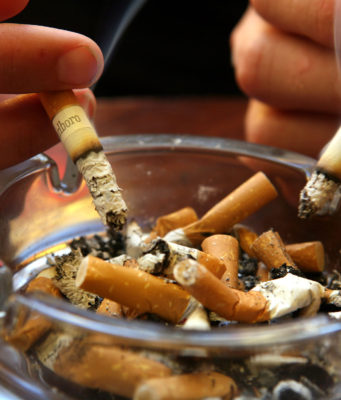 A e prish abdesin pirja e duhanit? –