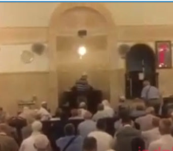 Hoxha nga Kosova thërrret ezanin në Meke (Video) –