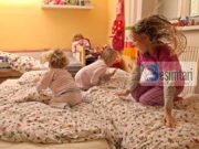 Orari i gjumit, si të veprojmë që fëmijët të flenë herët