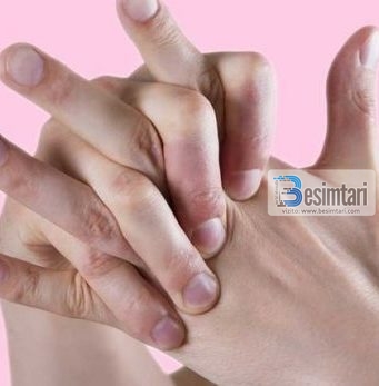 Kërcitja e gishtërinjve – mirë apo keq?