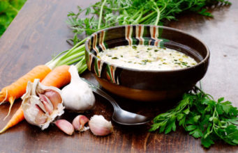 Supë me hudhra e cila është më efikase se antibiotiku