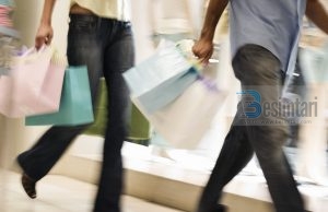 A lejohet te blej rroba dhe gjëra të tjera që të përfitoj nga zbritjet gjatë krishtlindjeve?