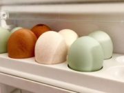 Vezët nuk bën t’i ruani në derën e frigoriferit