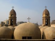 Këmbanat e kishave egjiptiane ranë për viktimat e sulmeve në xhami