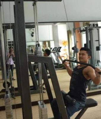 Ushtrimet mposhtin dhimbjen e kokës