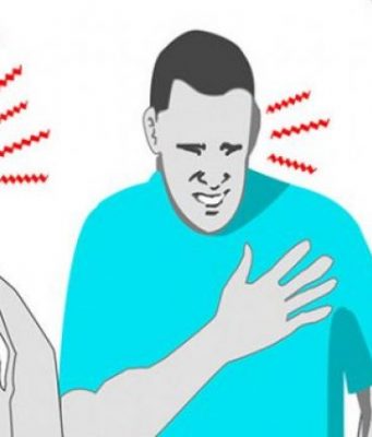 Çfarë paralajmërojnë dhimbja në kraharor, gjaku në urinë dhe mpirja e këmbëve?