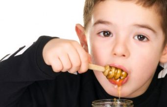 Efekti mahnites i mjaltit tek fëmijët