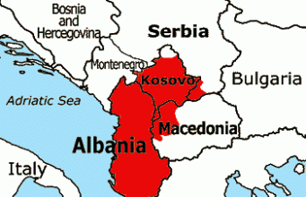 Ja sa kohë i duhet një të huaji që të mësojë shqip