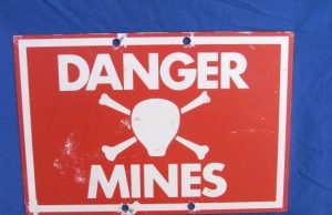 Kujdes, fushë e minuar!