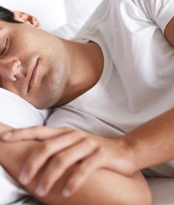 Gjumi i ditës është tepër i keq, thotë Ibnu Kajimi