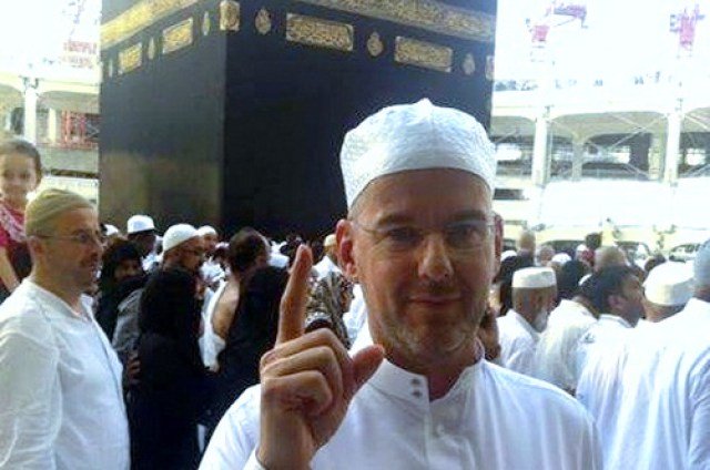 Prodhuesi i filmit blasfemues kundër Profetit Muhamed (alejhi selam) pranon Islamin