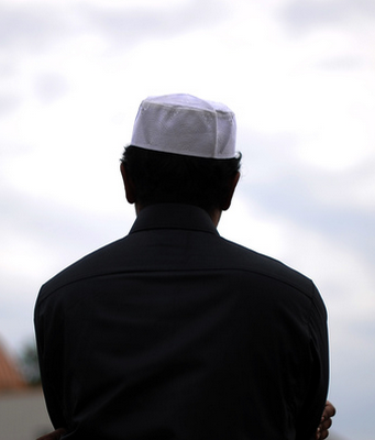 AJO ME TË CILËN MERRESH TREGON POZITËN TËNDE TE ZOTI