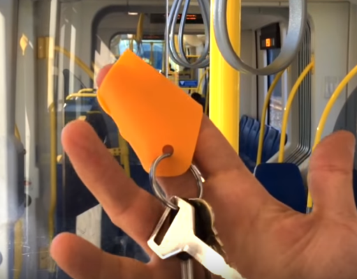 Produkti që i shpëton njerëzit “vesvese” në pastërti! (Video)