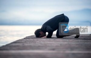 Thuaj në sexhde keto lutje madhështore…