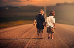 KUSHTET E REALIZIMIT TË VËLLAZËRISË PËR HIR TË ALLAHUT