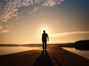 Si të mbrohesh nga smirëkeqi