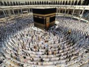 Pse aeroplanët nuk fluturojnë mbi Qabe? (Video)