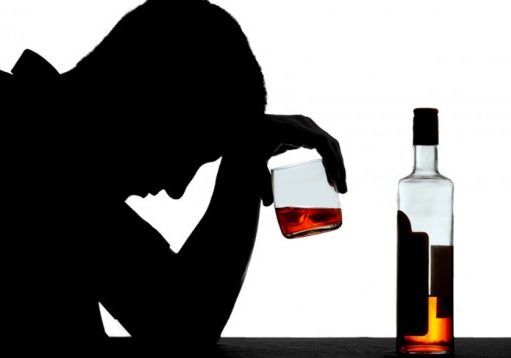 Alkooli, kancerogjen dhe dëmtues i gjenetikës