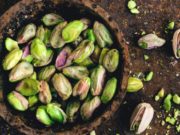 Zvogëlojeni shtypjen e gjakut duke ngrënë fistikë