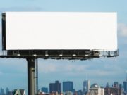 Cili është ndryshimi midis marketingut, reklamimit dhe markës?