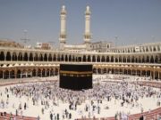 MUSLIMANËT “ADHUROJNË” QABEN!?