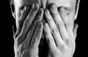 NËSE JA LARGON NJË BRENGË BESIMTARIT?